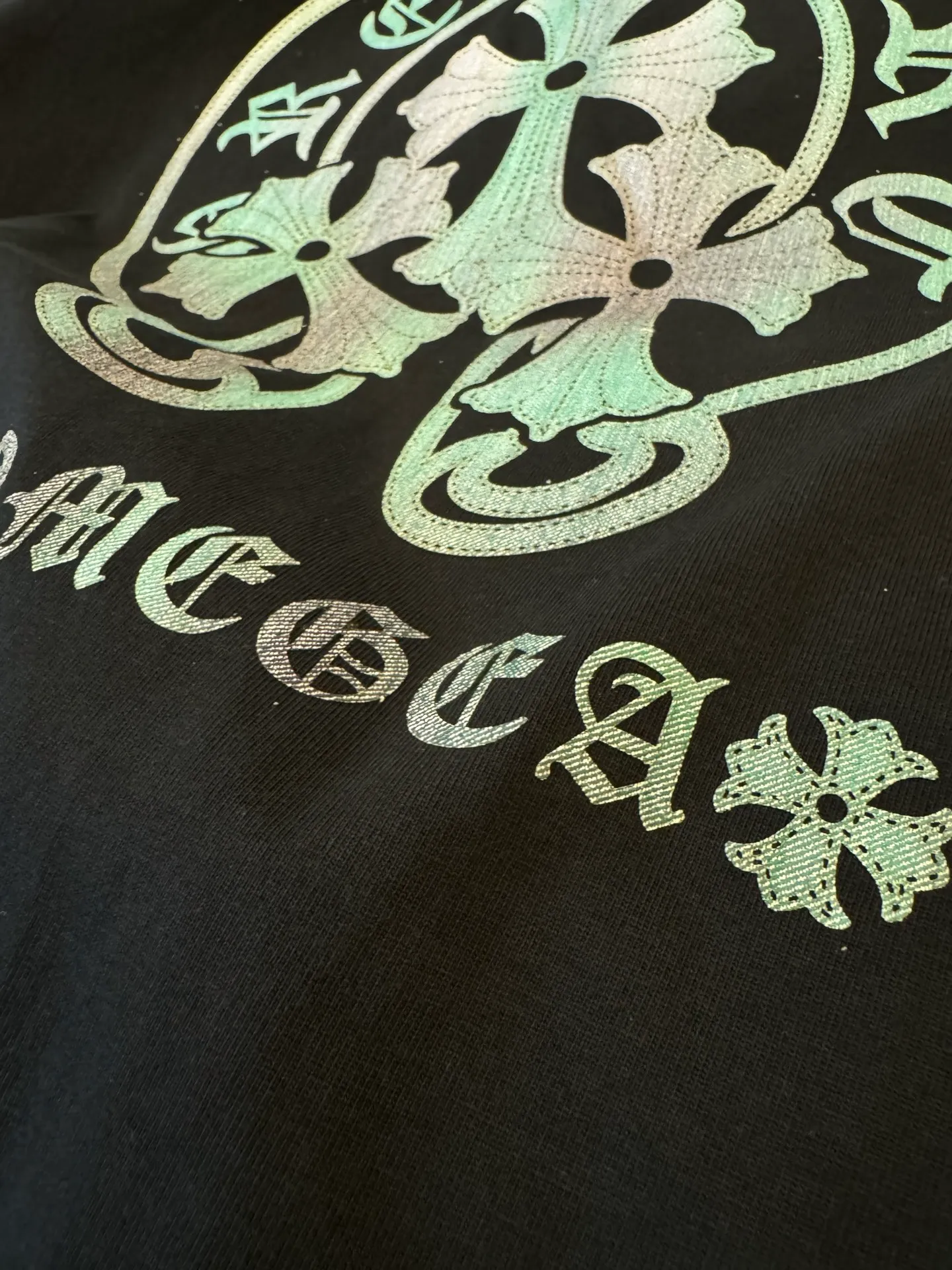 P180 Chrome Hearts unisex short-sleeved T-shirt, light luxury, customized cross logo stamp gradient process, 320g 100% double yarn pure cotton fabric, collar label, hangtag, main mark and three complete labels. Size: S M L XL
